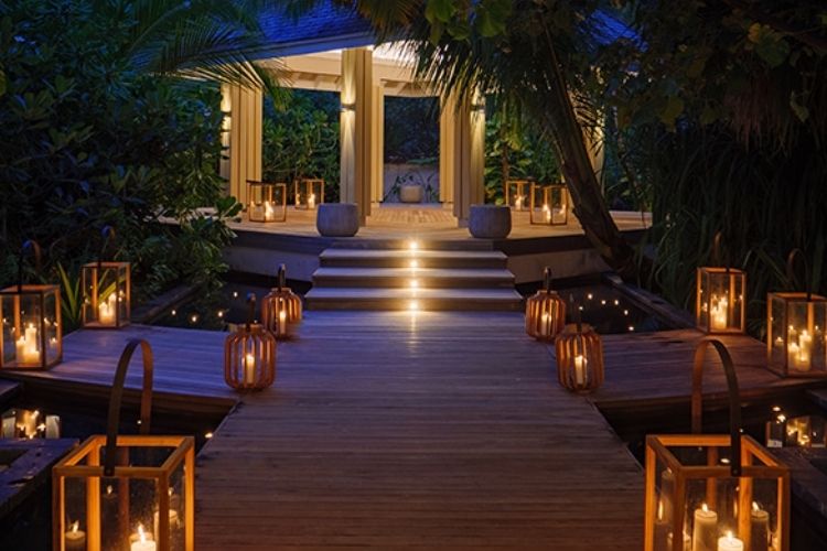 night lighting alongside spa entrance at baglioni resort maldives