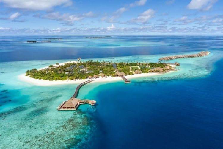 aerial view of maldives resort Hurawalhi