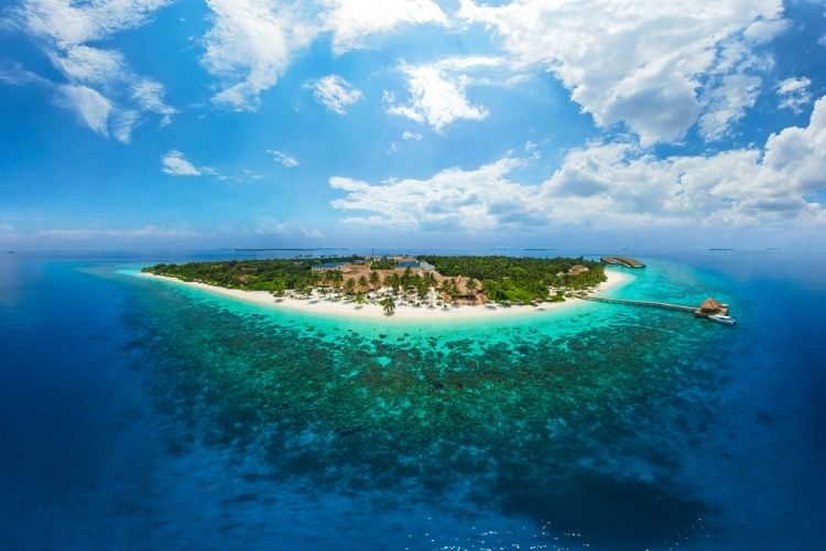 aerial view of maldives resort reethi faru