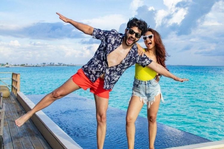 Dheeraj Dhoopar and wife Vinny Arora in the Maldives