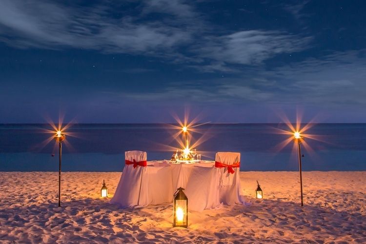 Candlelight dinner Romantic Dining Maldives