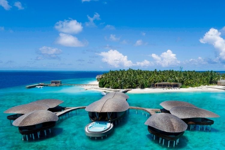 Which Resorts are Currently Open in the Maldives?