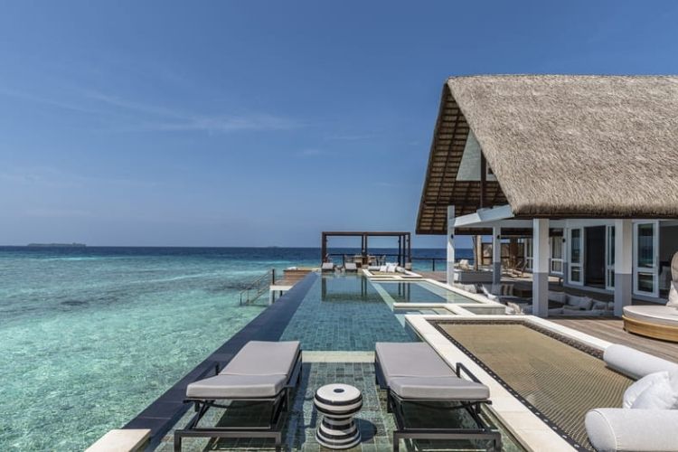 Four seasons maldives water villa