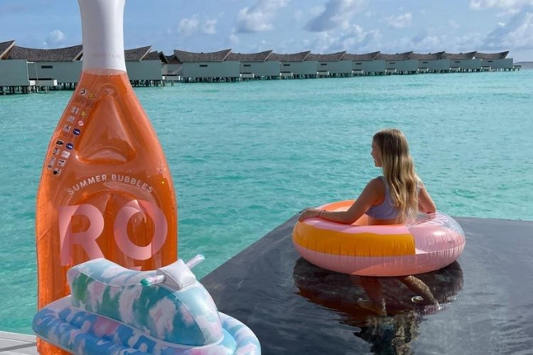 first pool float menu in the Maldives