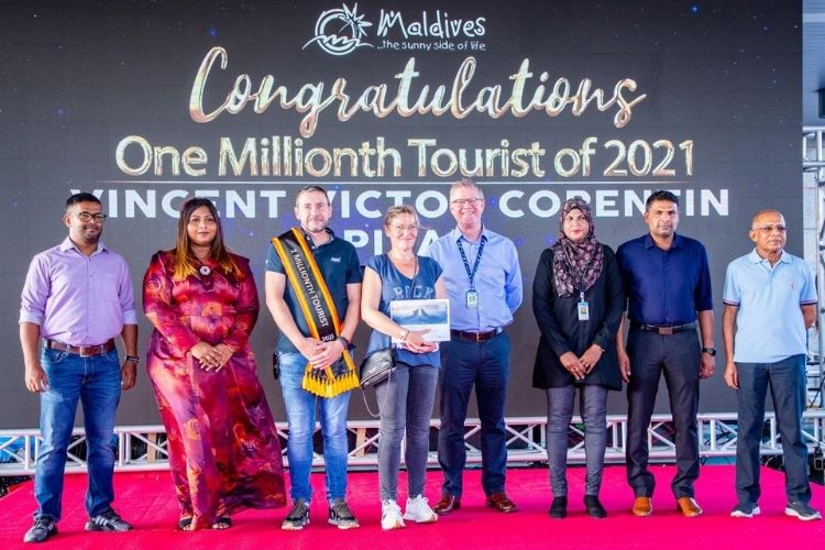 Maldives Welcomes the 1 Millionth Tourist of 2021 to the Sunny Side of Life