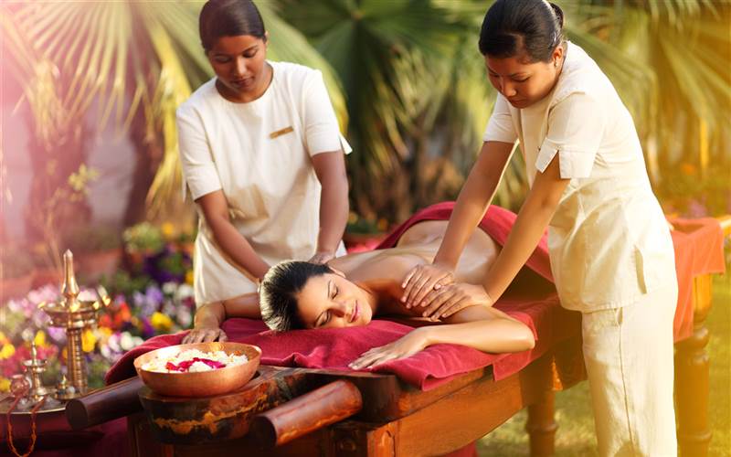 Abhyanga massage in Ananda spa