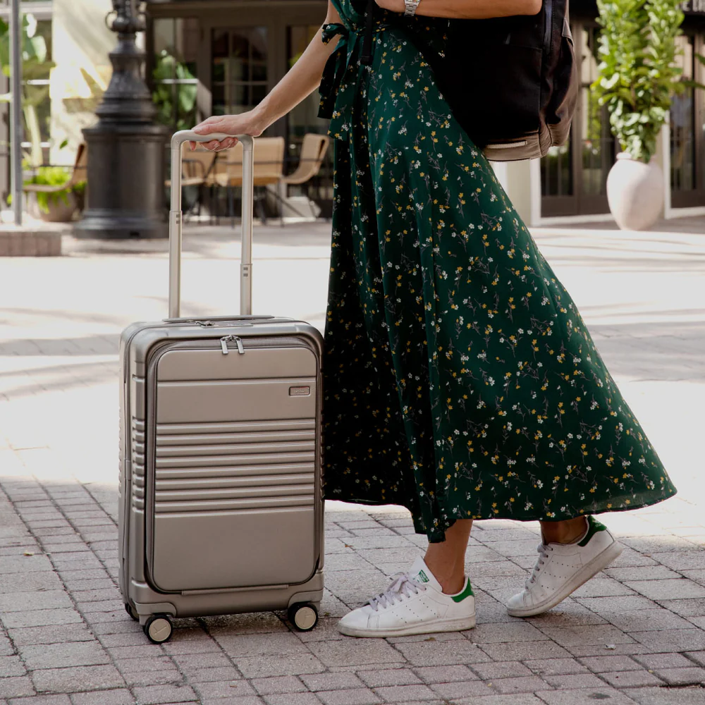 Fashionable Travel Gear - Arlo Sky luggage