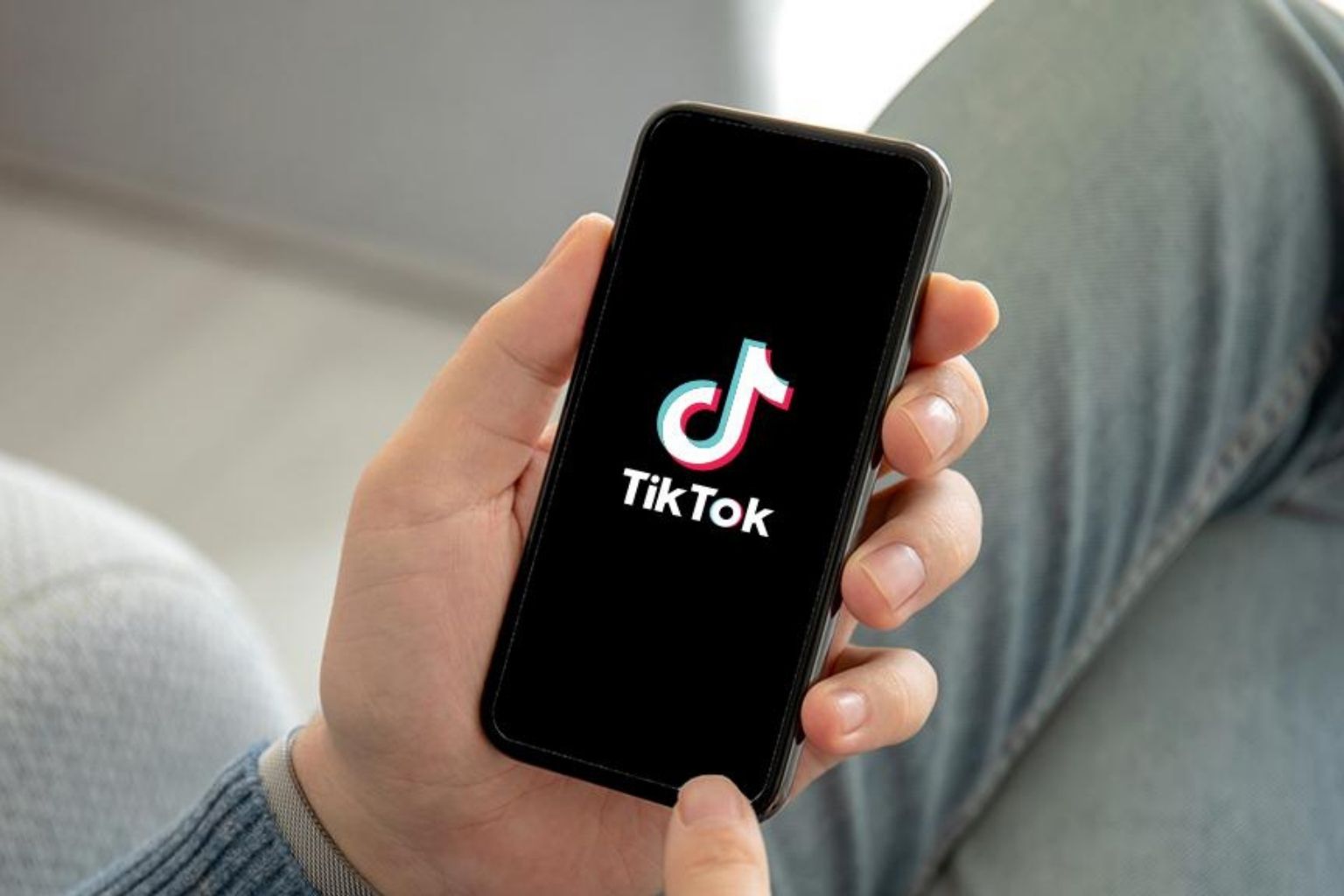 TikTok Ban in the U.S.: From Shutdown to Restoration