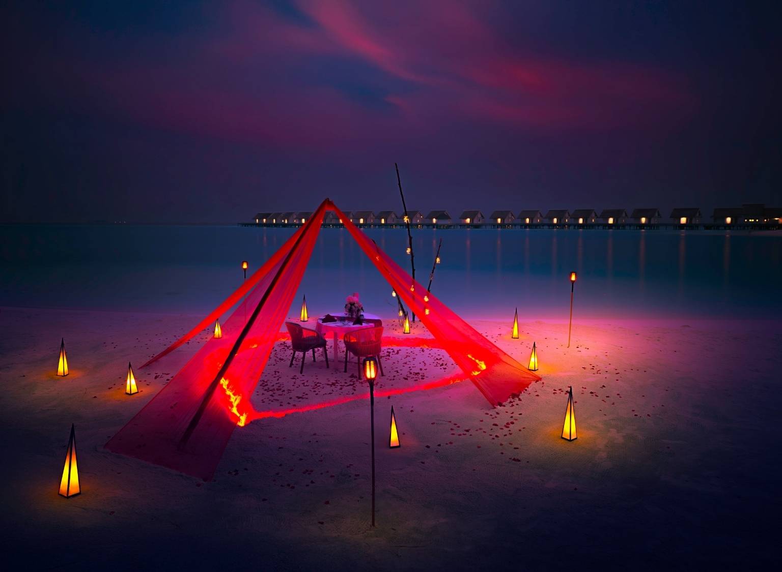 Crossroads Maldives the Ultimate Valentine’s Day Escape %%page%%